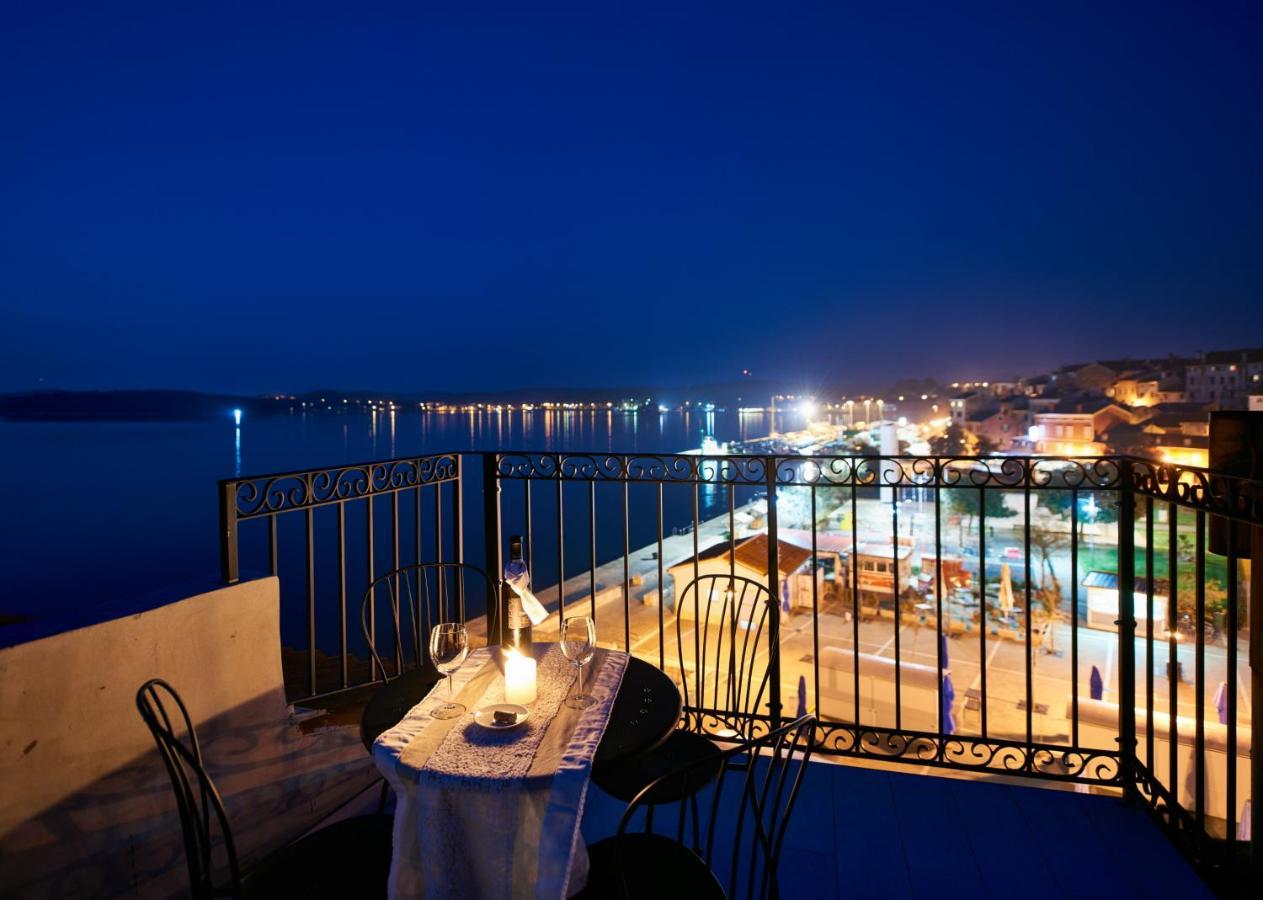 Old Town Splendid Apartments By Irundo Rovinj Exterior photo